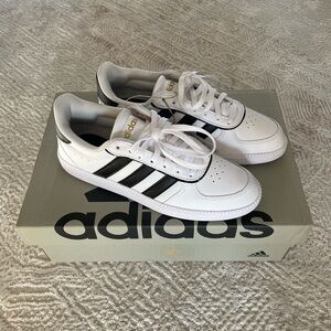 Adidas ladies size 6 White and Black Sneakers